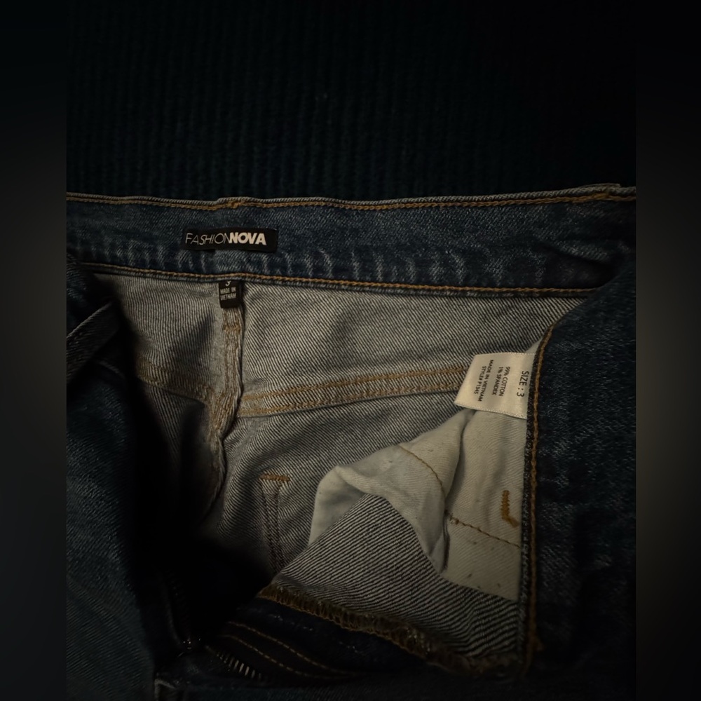 Fashion Nova jeans. Unfortunately I do not fit in these jeans anymore. 🥹